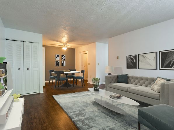 20 Eastview Dr #1-12