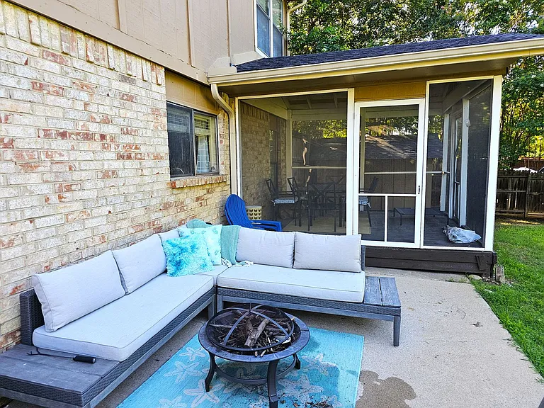 3926 White Oak Ct — Photo 15