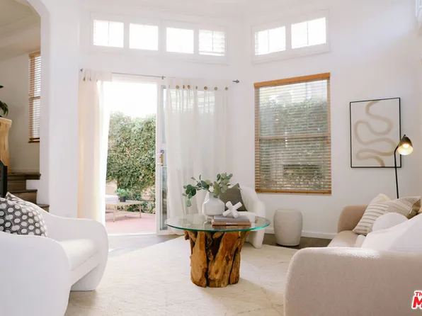 2032 S Barrington Ave APT D, Los Angeles, CA 90025