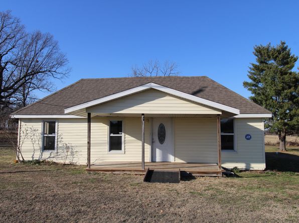 626 E Broadway Street, Urbana, MO 65767