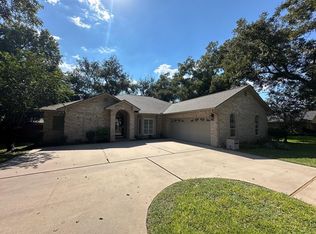 307 Stewart St, Meadowlakes, TX 78654
