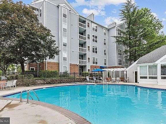 1st image of 3176 Summit Square Dr APT E11