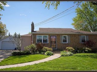 3801 Sowles Rd, Hamburg, NY 14075
