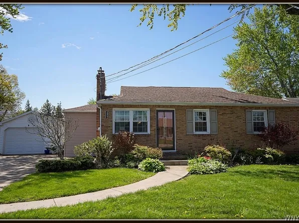 3801 Sowles Rd, Hamburg, NY 14075