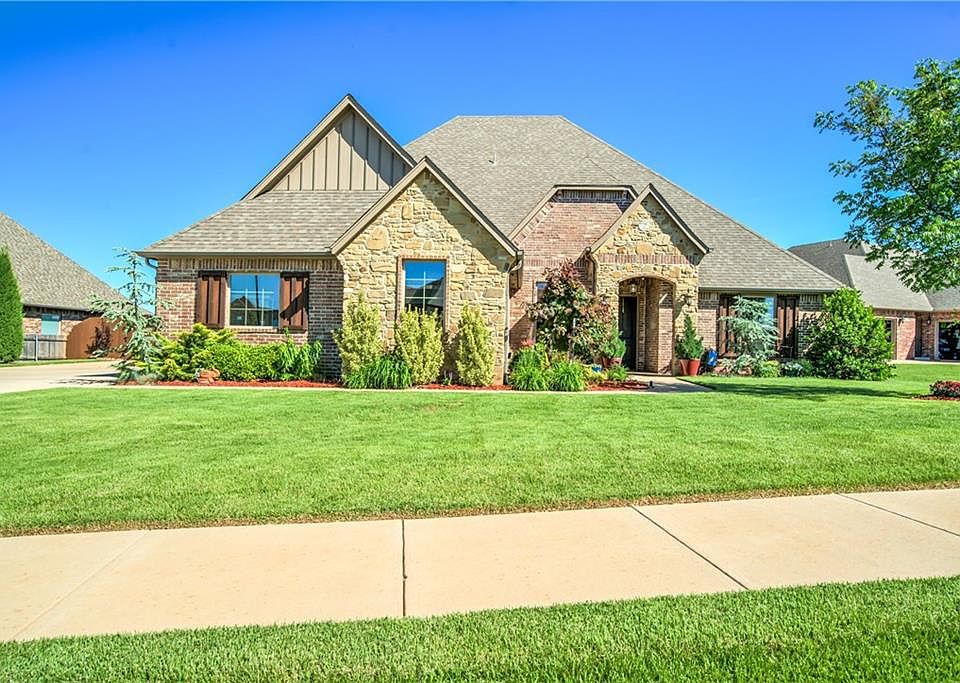 1st image of 15412 Colonia Bella Dr