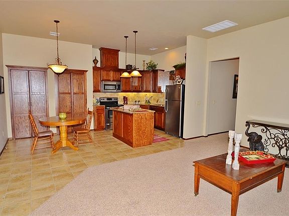 3rd image of 20 SW 137th Ter