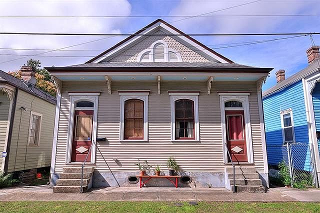 1st image of 426 Tricou St
