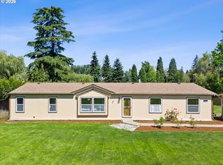 3231 NE Holland Ct, Portland, OR 97211