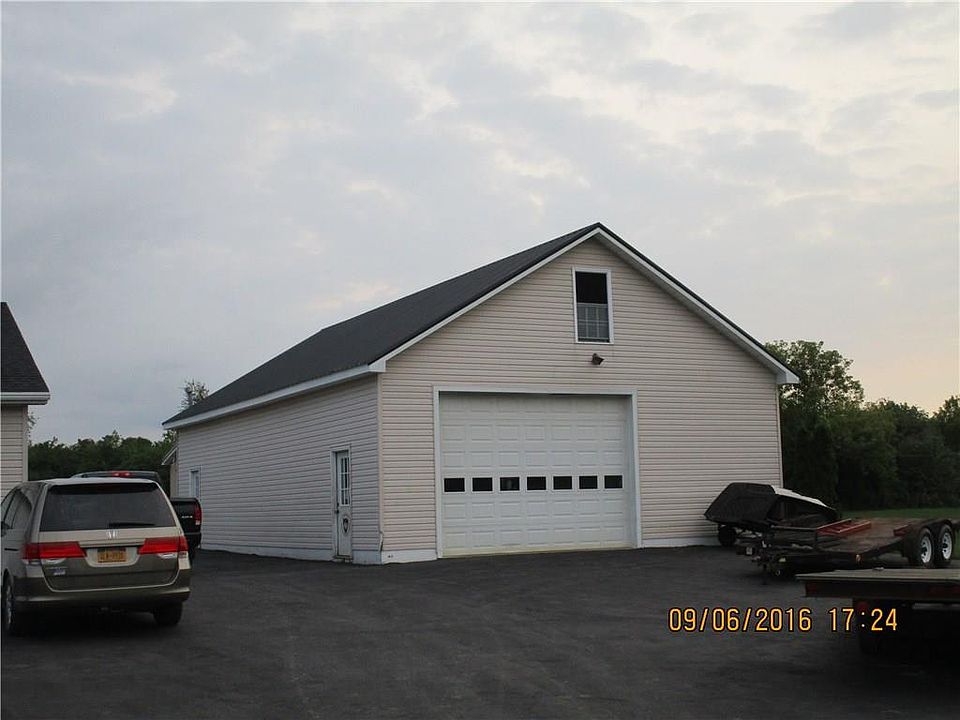 2nd image of 21686 Reed Rd
