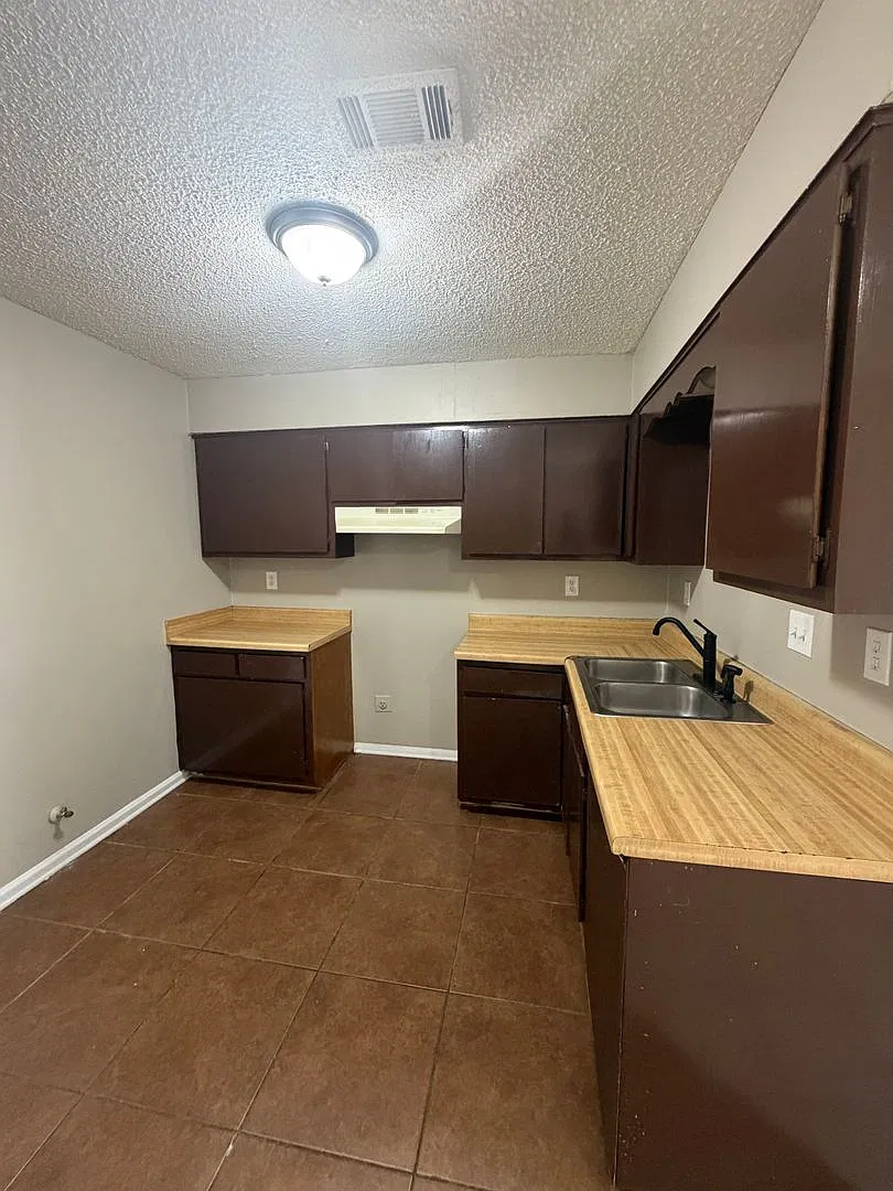 3522 - 3524 Christine Rd. — Photo 4