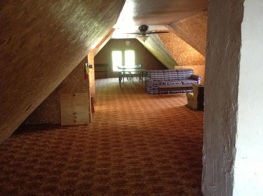 906 Vine Street — Photo 3
