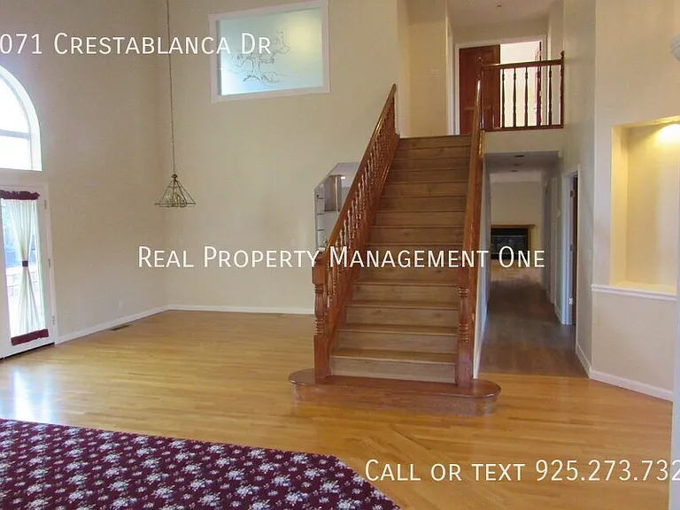 3071 Crestablanca Dr — Photo 9