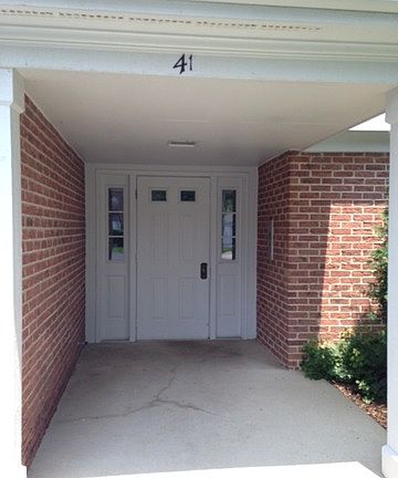 2nd image of 41 Ashburn Ct Unit X1