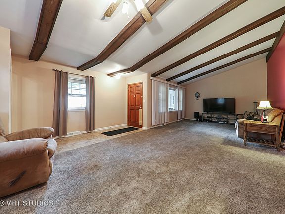 2nd image of 12 W Leslie Ln