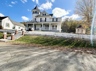 315 W Spring St, Oliver Springs, TN 37840