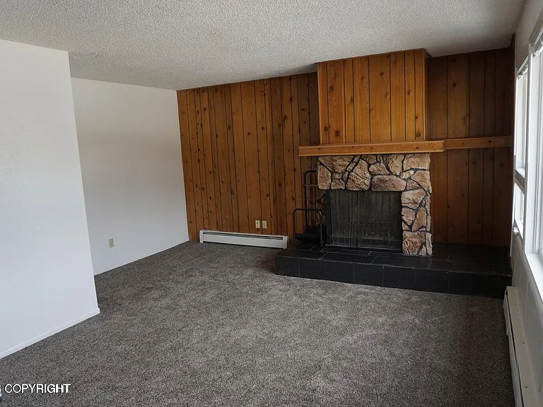 2935 Donington Dr — Photo 8