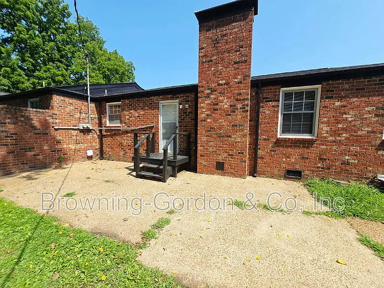 1147 Duncanwood Dr — Photo 2