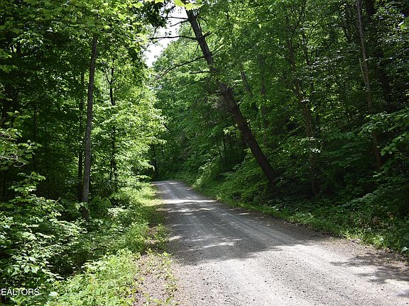 5th image of Shady Valley Rd