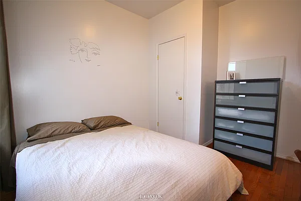 Rented by Town Residential | media 21