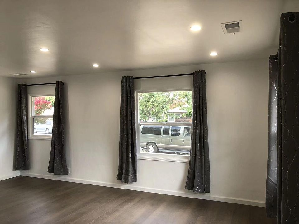 1st image of 2088 Heatherdale Ave #2088