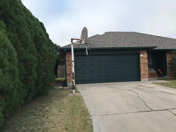 4th image of 1401 Lawyers Ln