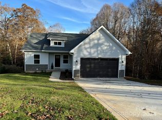 4931 Midway Sand Rd, Hickory, NC 28601