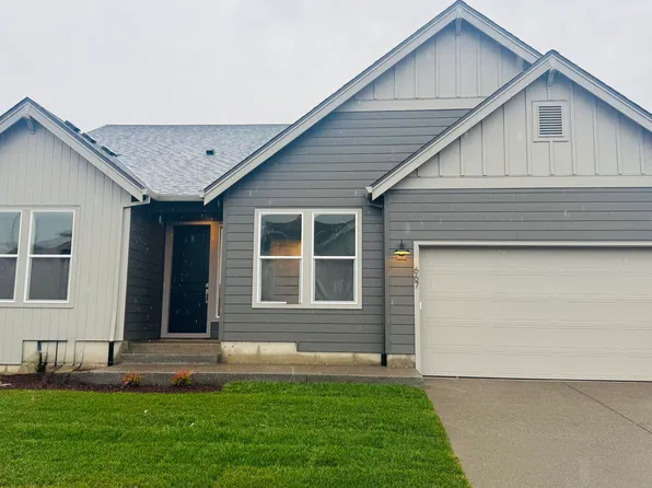 667 Magnolia Ave, Woodburn, OR 97071