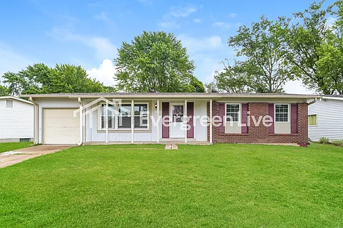 765 Sherwood Dr Photo 1