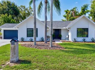 2650 Davis Blvd, Sarasota, FL 34237
