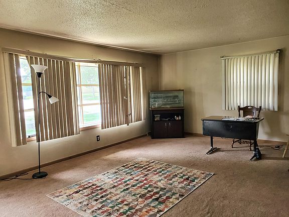 5th image of 1004 Blenheim Dr