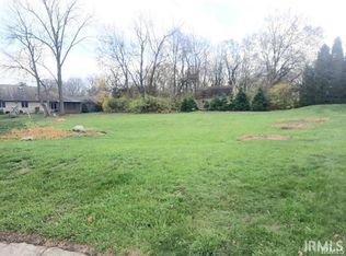 S Stoney Brook Dr, Muncie, IN 47304