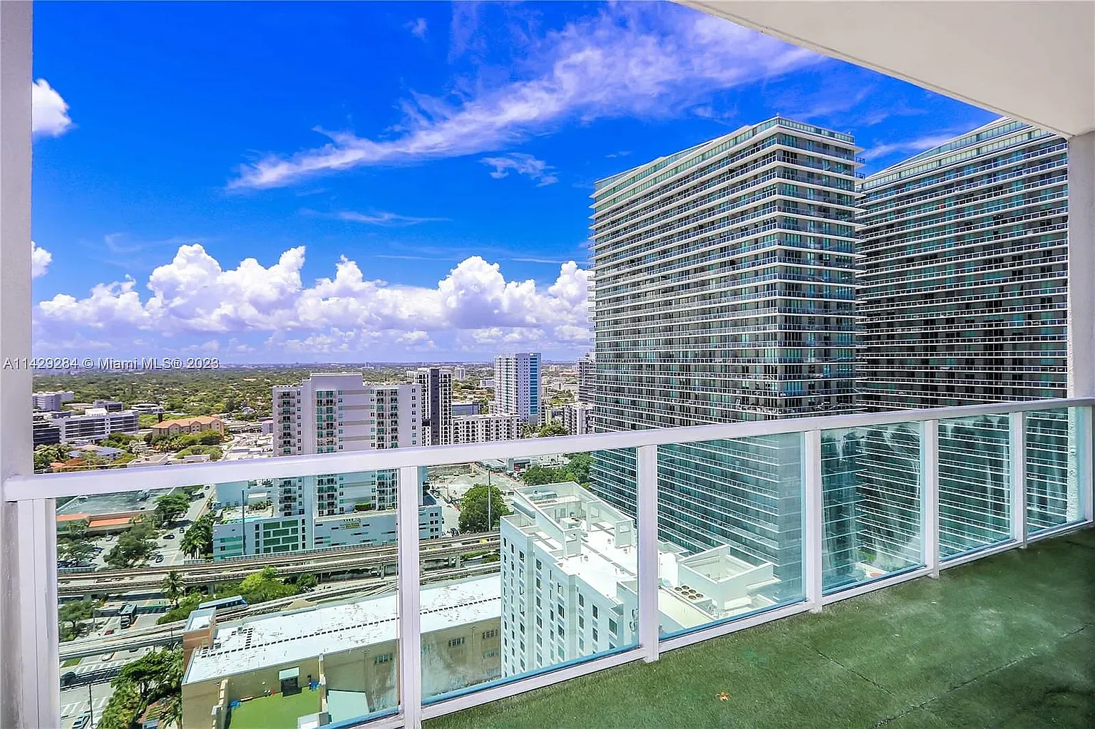 2 bed, 1128 sqft, $3,600 — Photo 1