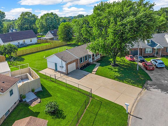 3rd image of 1606 Northridge Ct