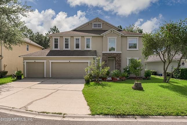 1st image of 529R Amberwood Ct