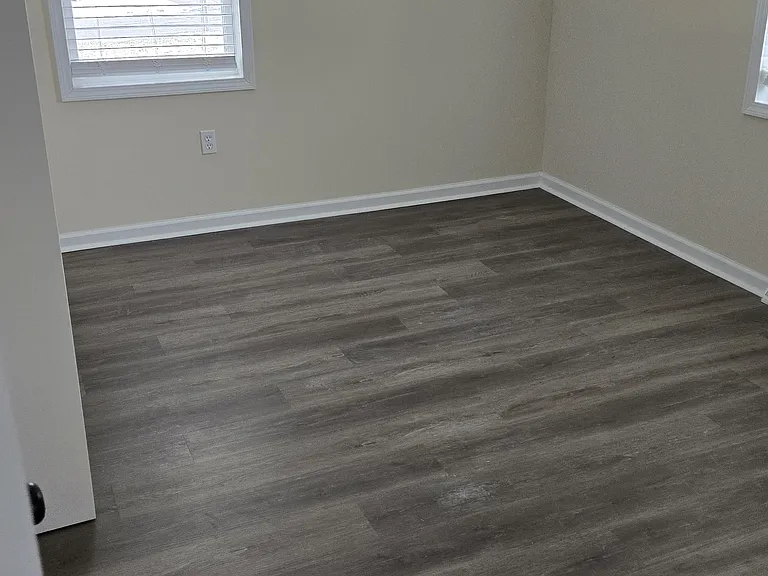 1717 Eastwood Ave — Photo 5