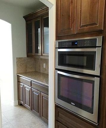 5th image of 1046 Palmetto Dr