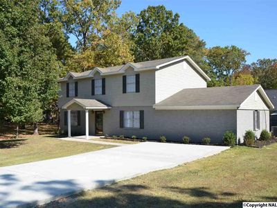 507 Shane Ln, Rainbow City, AL, 35906