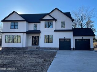 1660 N Bay Ave, Toms River, NJ 08753