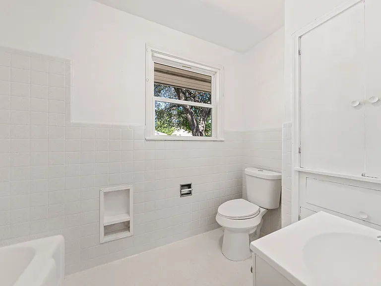 32300 Proctor Ave — Photo 35