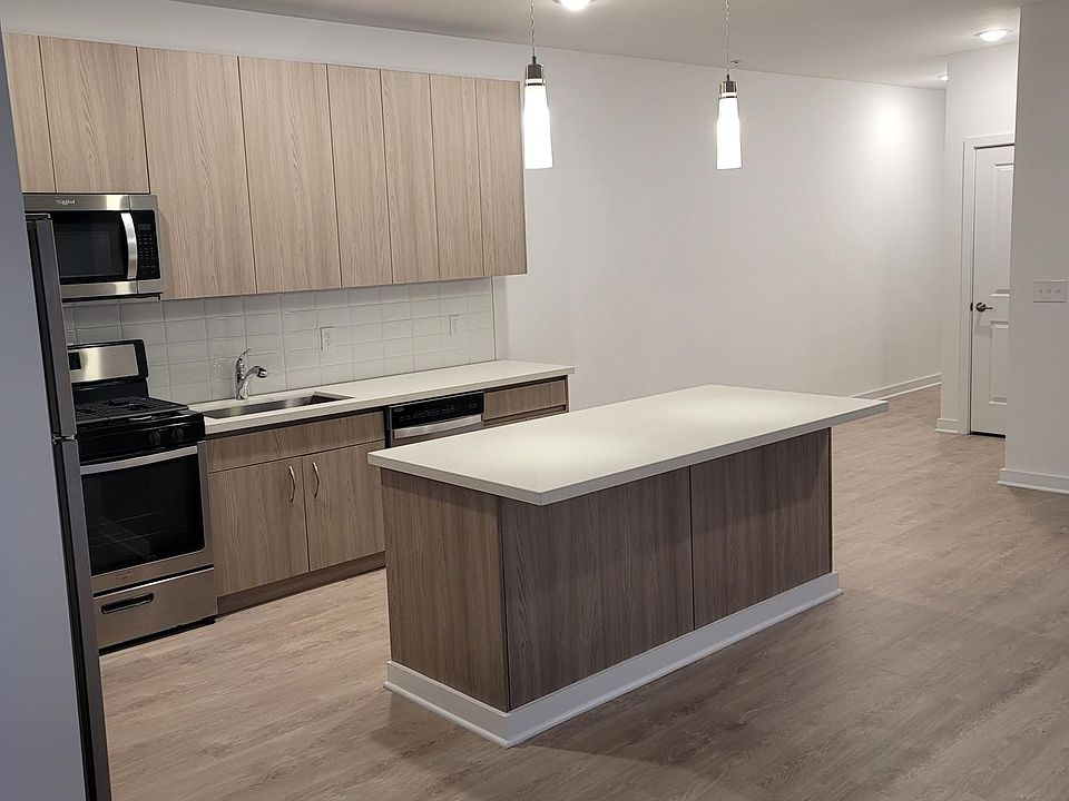 1st image of 175 Quincy Ct #209