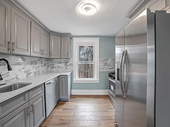 3rd image of 143 Chatterton Pkwy Floor 2