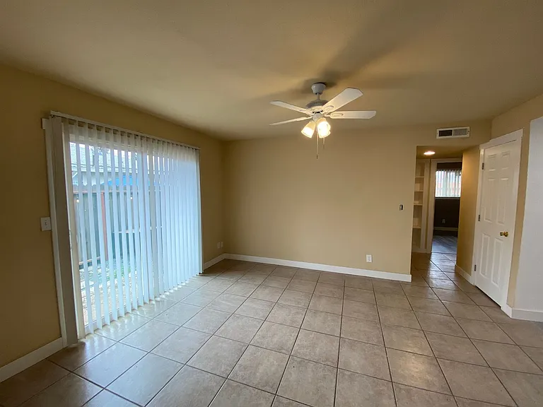 10181 De Soto Way — Photo 4