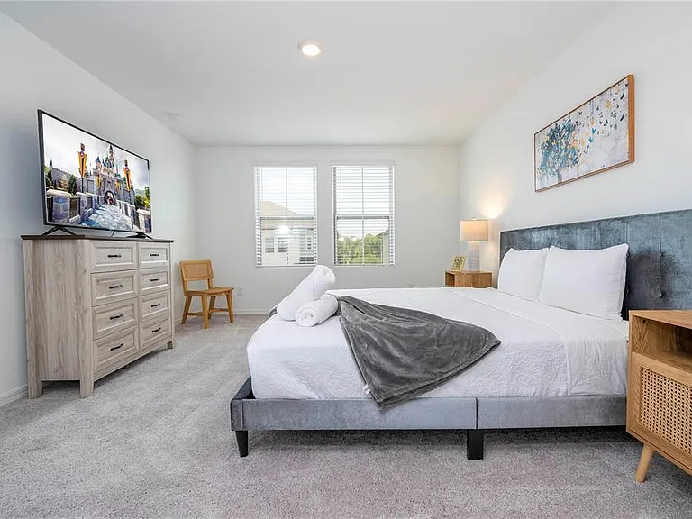 686 Longboat Dr — Photo 34
