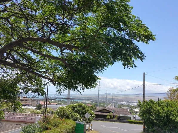 35 Naniluna Pl #D, Wailuku, HI 96793