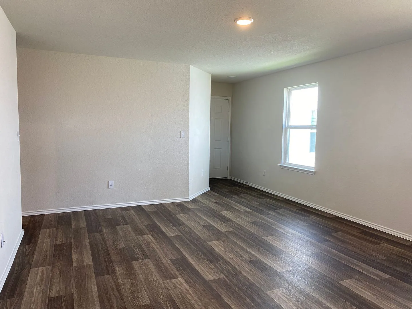 Welcome home to 6231 Windy Green! — Photo 2