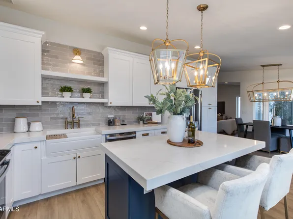 8031 E REDWING Road, Scottsdale, AZ 85250