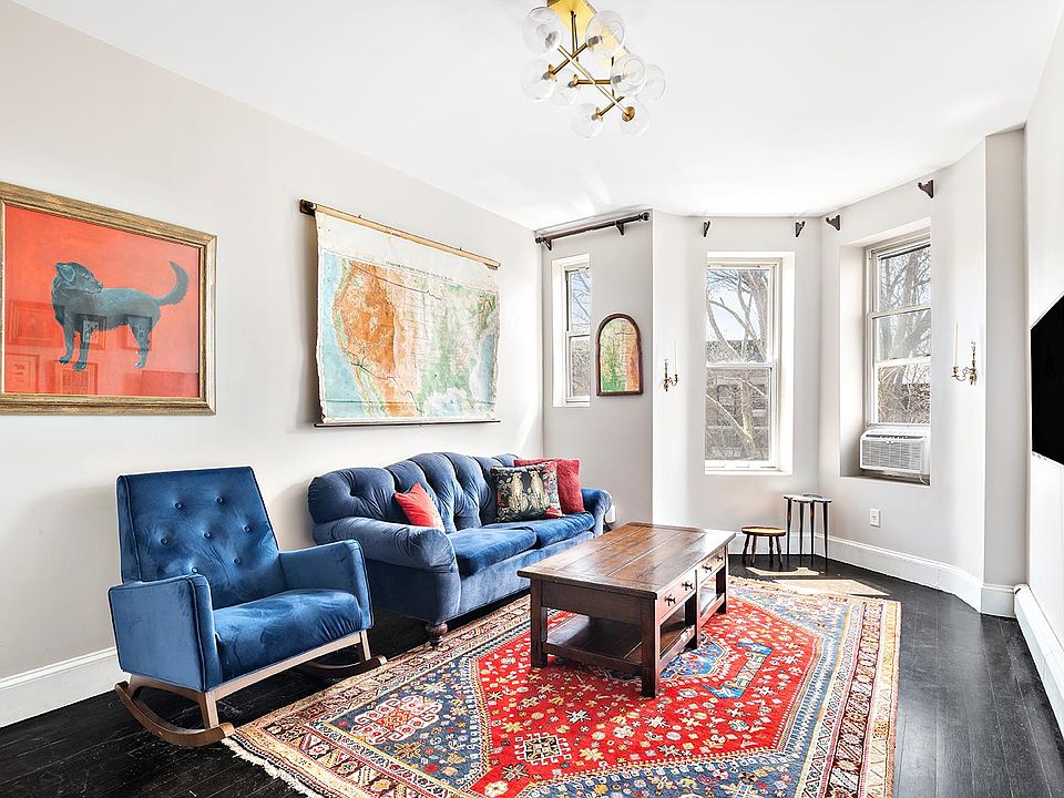 1st image of 513 12th St #3L