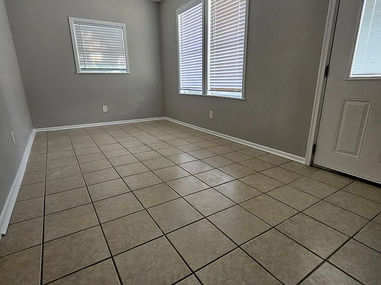 2625 Bennett Dr — Photo 9