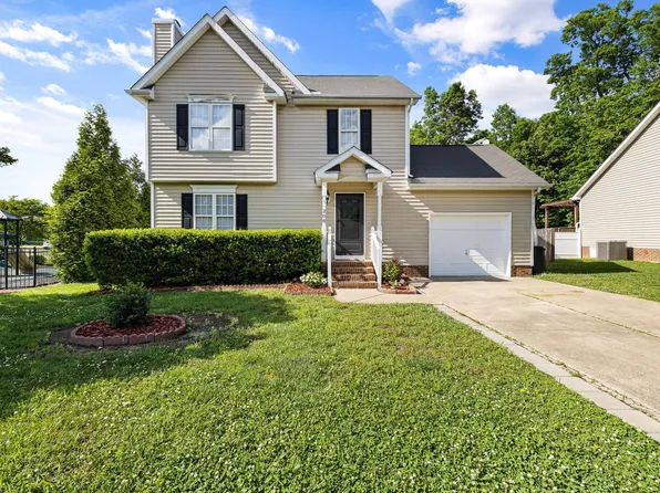 208 Texanna Way, Holly Springs, NC 27540