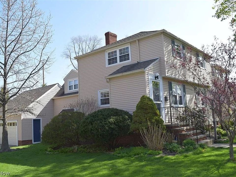 2nd image of 19494 Laurel Ave